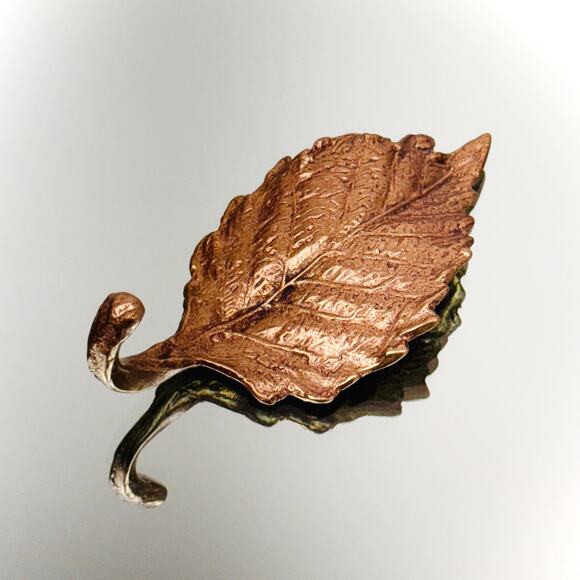 Key Holder Wall Mount Solid Brass Oak Leaf Design Andrea by Sadek - Picture 2 of 7